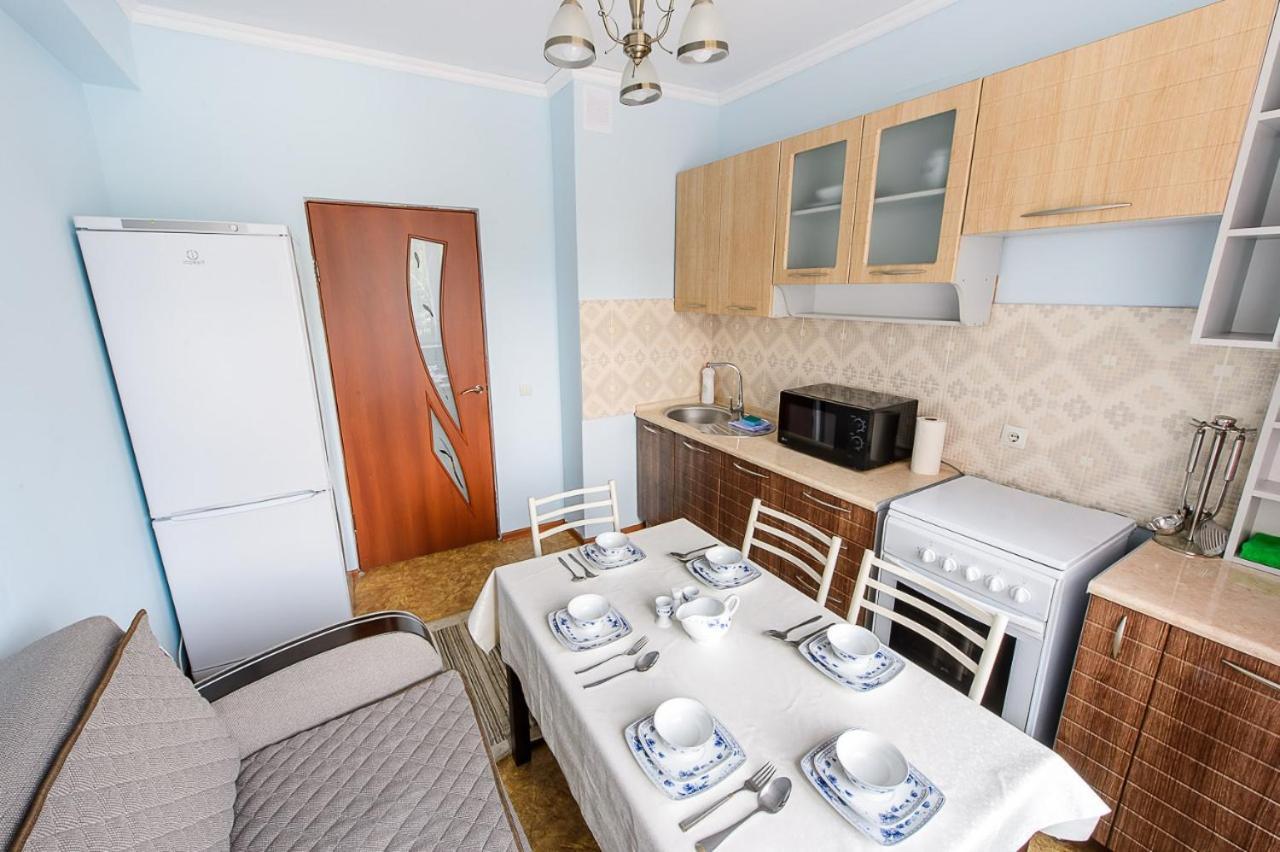 Apartment Оn Makatayeva 5 B Almaty Eksteriør billede